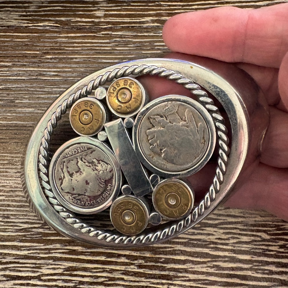 Vintage custom belt buckle featuring Buffalo nickels and brass bullet casings - Picture 6 of 16